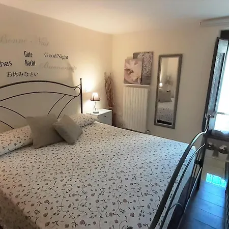 Apartmán Bilocale In Strada Vestricciano Genna Con Giardino Privato