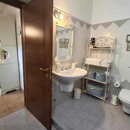 Bilocale In Strada Vestricciano Genna Con Giardino Privato * Perugia