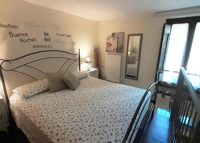 Apartment Bilocale In Strada Vestricciano Genna Con Giardino Privato