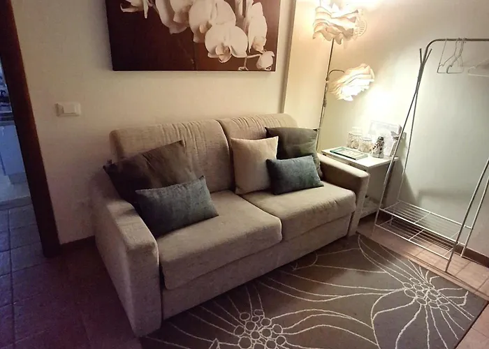 Bilocale In Strada Vestricciano Genna Con Giardino Privato