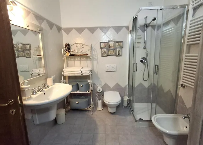 Bilocale In Strada Vestricciano Genna Con Giardino Privato *